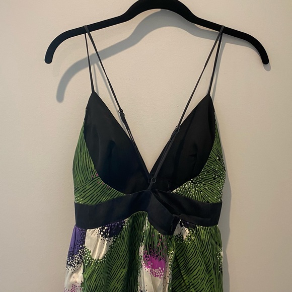 Single Dress Abstract Print Fun Strappy Dress in Green & Black 100% Silk Small - Picture 7 of 13